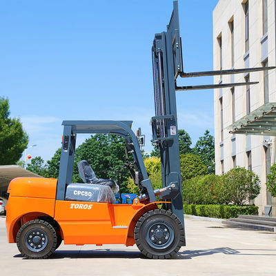 Massivreifen Robust Diesel-Forklift mit hoher Leistung Industrieklasse 3-6 m Heben