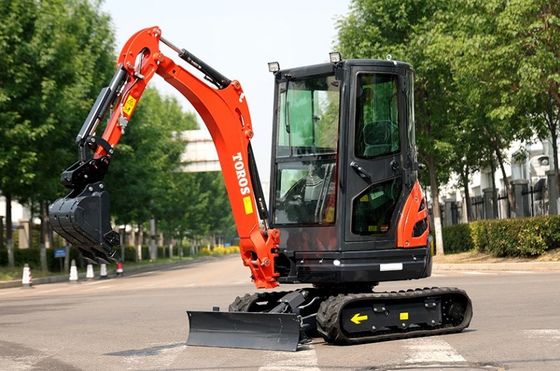 Crawler Toros Minibagger 2,6 Tonnen Kleinbagger für die Straßenreparatur